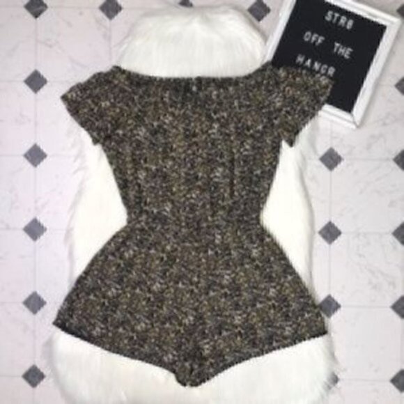 NWT Rewind leopard print off the shoulder romper size XS Pom Pom tassels trendy - Picture 2 of 6